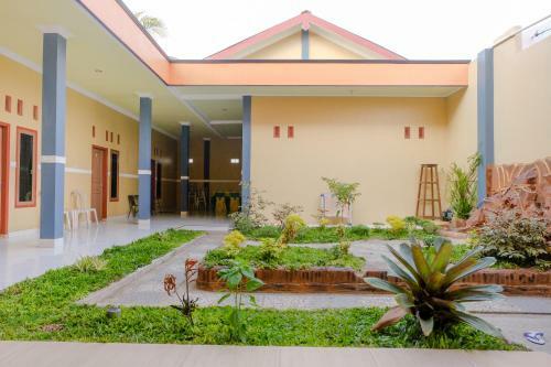 Posada Spot On 1987 Arsyana Residence