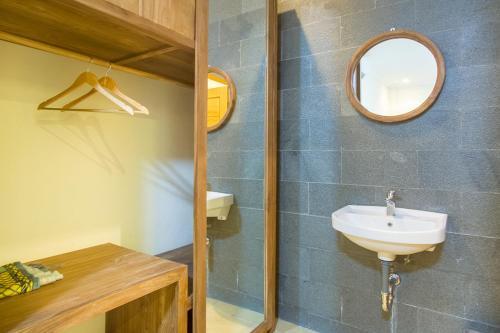 Hostal Reddoorz @ Letjend S. Parman Pacitan