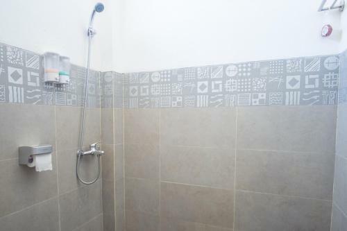 Hostal Reddoorz @ Letjend S. Parman Pacitan