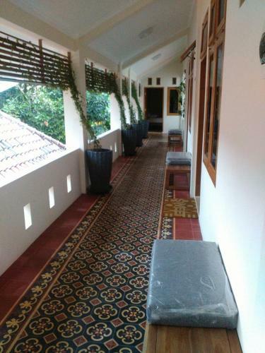 Hostal Reddoorz @ Letjend S. Parman Pacitan