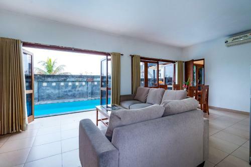 Hostal Medewi Surf Villa