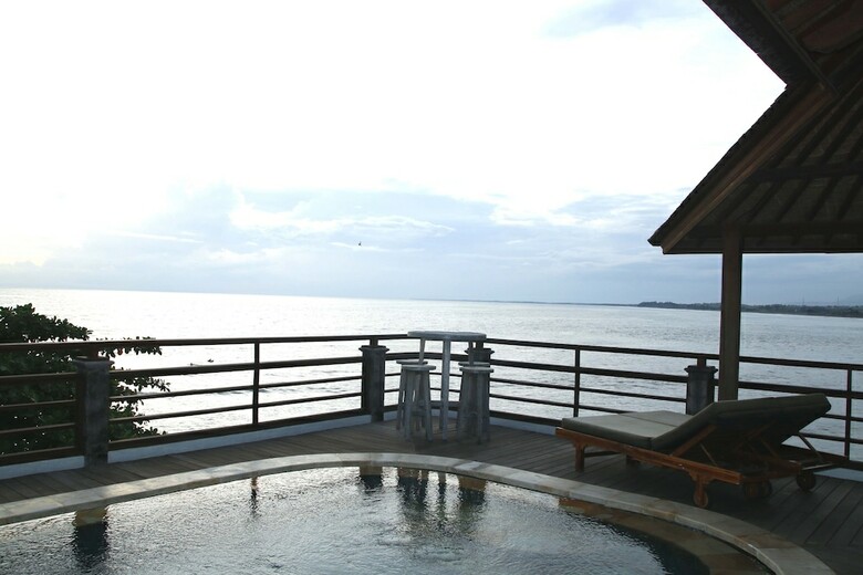 Hotel Bombora Medewi Wavelodge