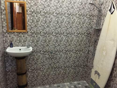 Hostal Medewi Secret Surfcamp