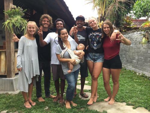 Hostal Medewi Secret Surfcamp