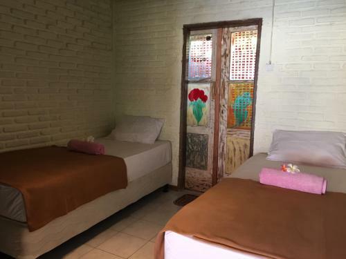 Hostal Medewi Secret Surfcamp