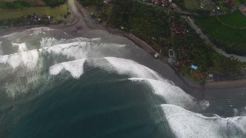 Hostal Medewi Secret Surfcamp