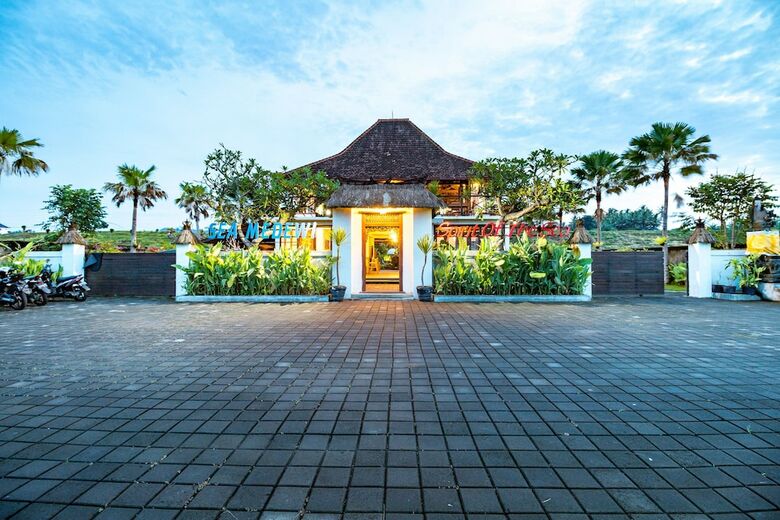 Hotel Sea Medewi Resort