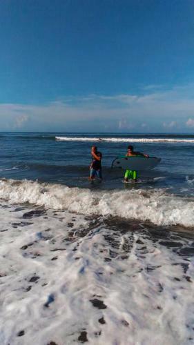 Hostal The Anara Surfing Camp