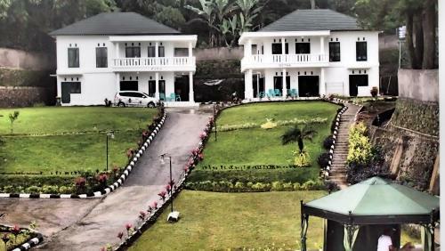 Villa Griya Wira Karya