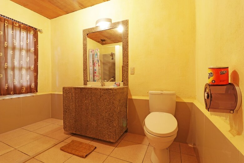 Hostal Tuk Tuk Timbul Bungalows
