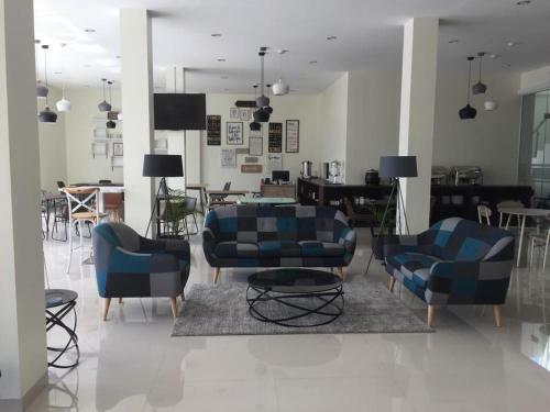 Wise Hotel Tomohon