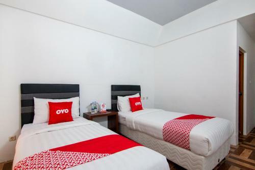 Hotel Oyo 1812 Dg Inn