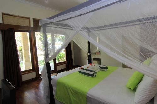 Poinciana Resort
