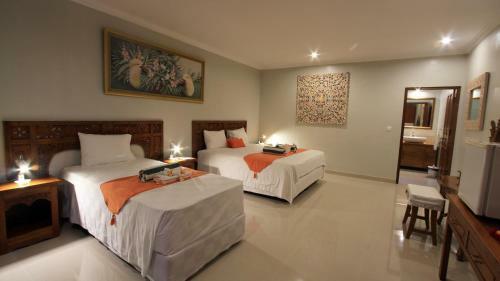 Poinciana Resort