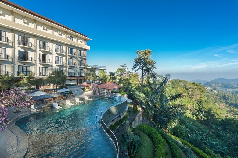 Nava Hotel Tawangmangu