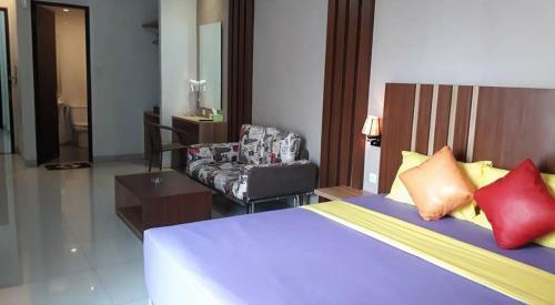 City Hotel