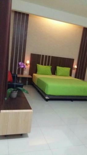 City Hotel