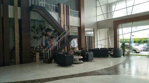 City Hotel