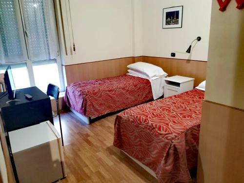 Hostal Affittacamere Metro Fiera
