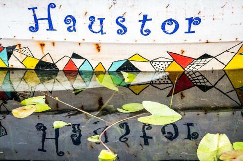 Haustor Skadar Lake