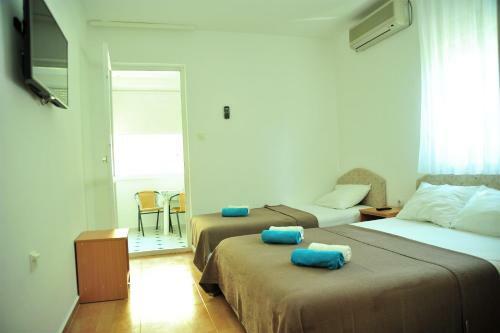 Grejm Family Apartments