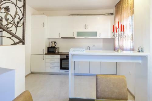Opium Mar Apartments
