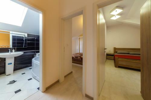 Opium Mar Apartments