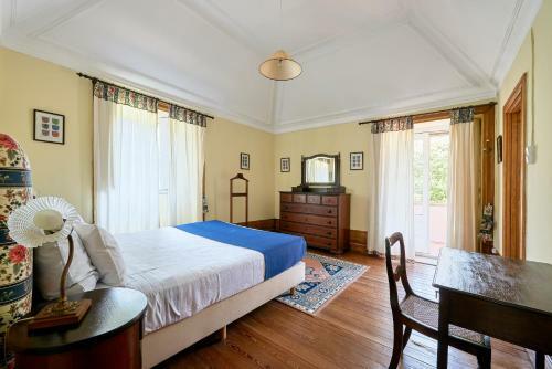 Hostal Outeiro Tu�as - Manor House