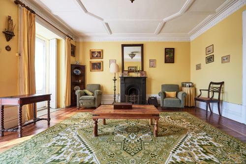 Hostal Outeiro Tu�as - Manor House