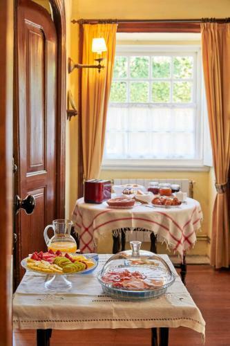 Hostal Outeiro Tu�as - Manor House