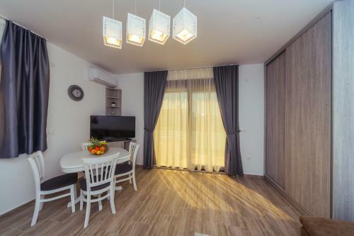 Apartments Monte Re