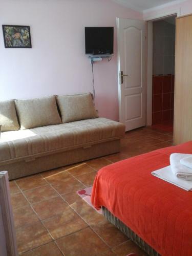 Apartments Villa-g Lustica