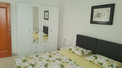 Apartments Mihalicek