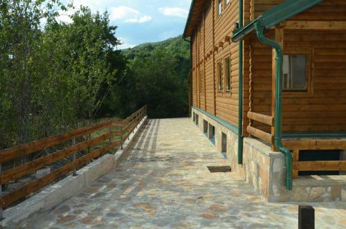 Hostal Rafting Blue River Tara