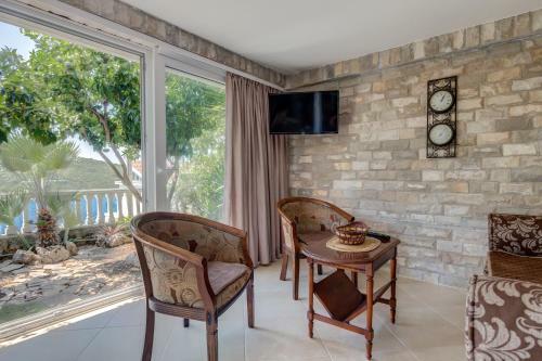 Sea Oasis Apartments - Milosevic