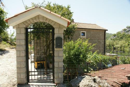 Paradise House Skadar Lake