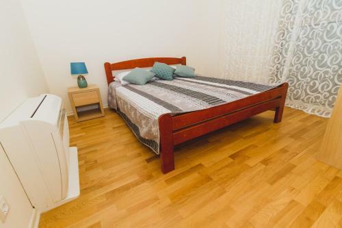 Zavala Garden Apartments