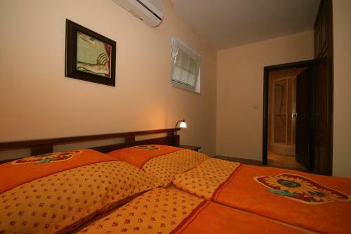 Hostal Damonte ? Apartments And Rooms