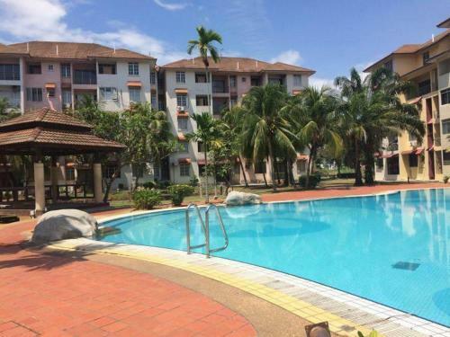 Apartamento Pd Perdana Homestay Pool Side