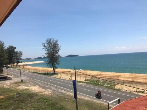 Posada Teluk Lipat Seaview Inn
