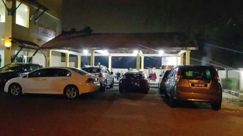 Posada Teluk Lipat Seaview Inn