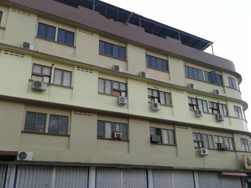 Hostal Guesthouse Hotel Malaya