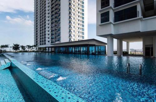 2-bedroom Apartment@trefoil Setia Alam