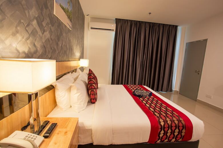 Adya Hotel Chenang