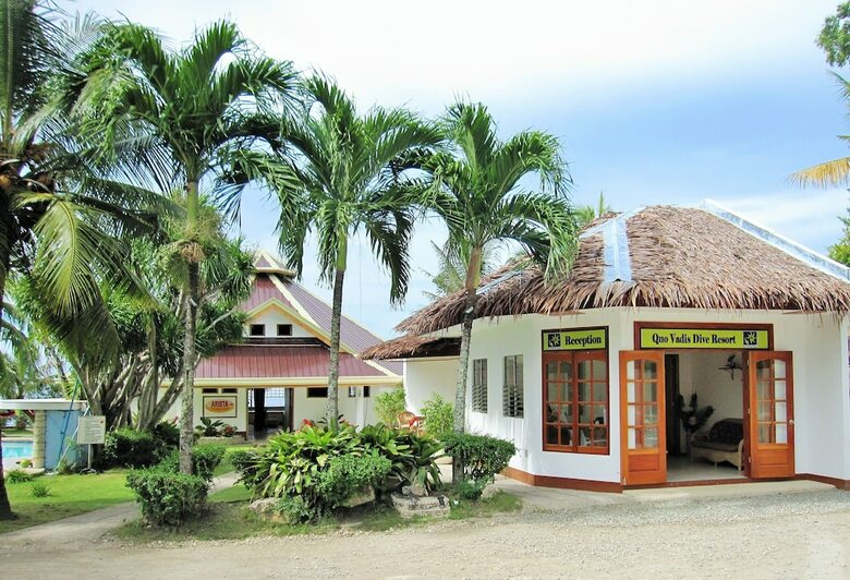 Hotel Quo Vadis Dive Resort