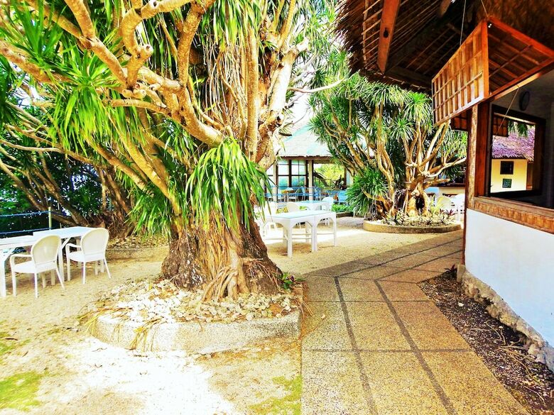 Hotel Quo Vadis Dive Resort