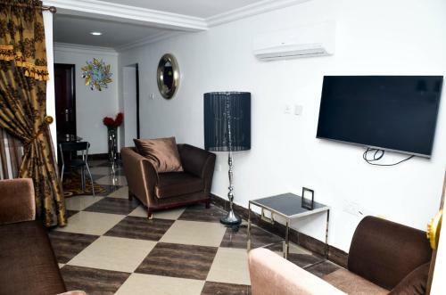 Crystal House International Hotel