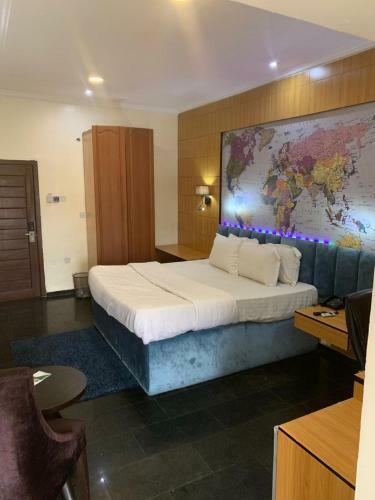 Extended Stay Grand Hotel