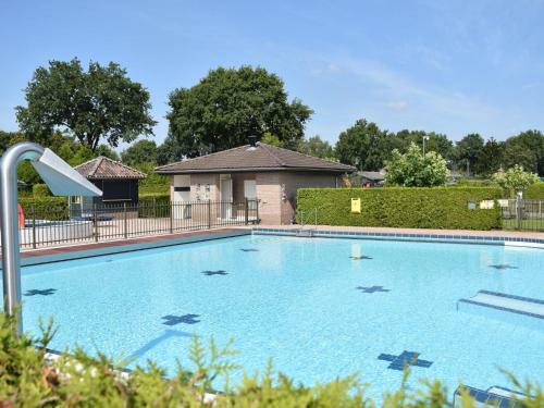 Holiday Home Veluwelodge 4p