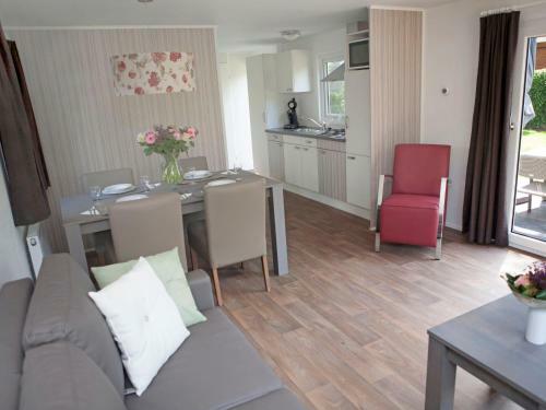 Holiday Home Veluwelodge 4p
